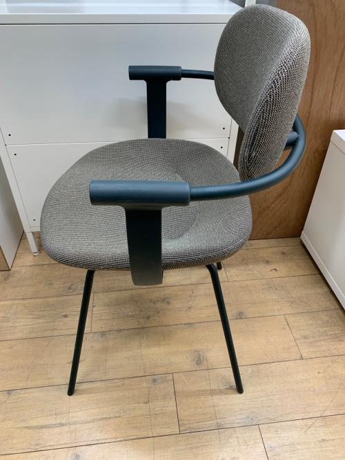 ITOKI (イトーキ) アームチェアー KG-845SD 80 ブラウン×ブラック バーテブラ03