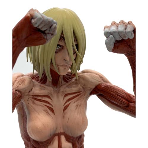 進撃の巨人 (シンゲキノキョジン) 【開封品】女型の巨人 フィギュア MEGAIMPACT @ 進撃の巨人～壁の外の世界～ A賞