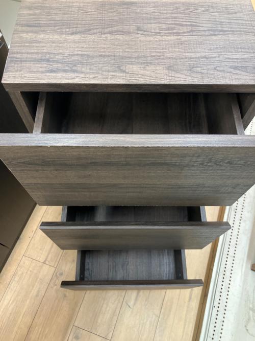 RASIK スリムチェスト ブラウン