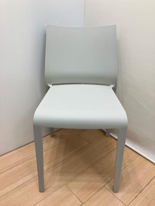 DESALTO (デサルト) スタッキングチェアー Cassina ixc.取り扱い グレー RIGA（リーガ）