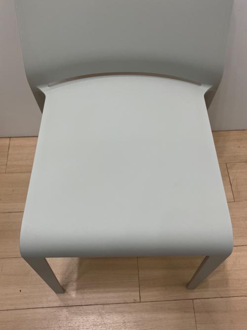 DESALTO (デサルト) スタッキングチェアー Cassina ixc.取り扱い グレー RIGA（リーガ）