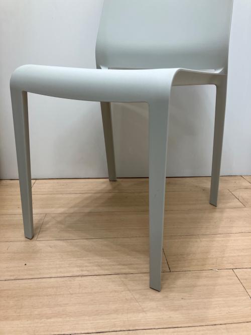 DESALTO (デサルト) スタッキングチェアー Cassina ixc.取り扱い グレー RIGA（リーガ）