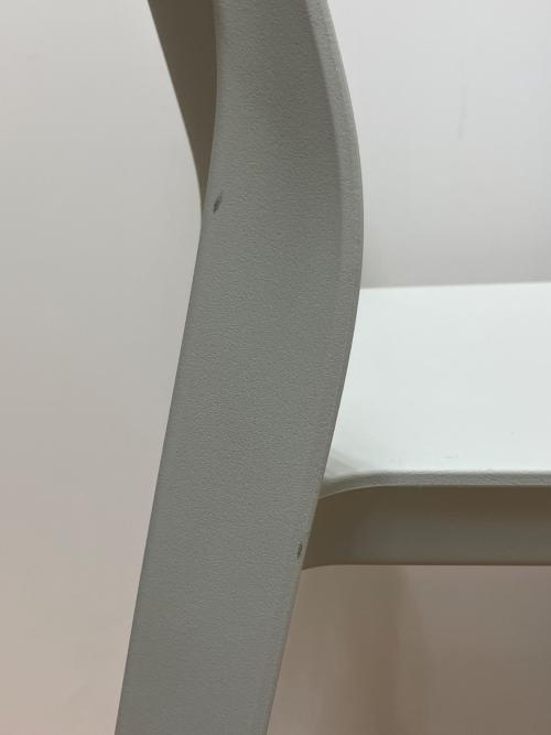 DESALTO (デサルト) スタッキングチェアー Cassina ixc.取り扱い グレー RIGA（リーガ）