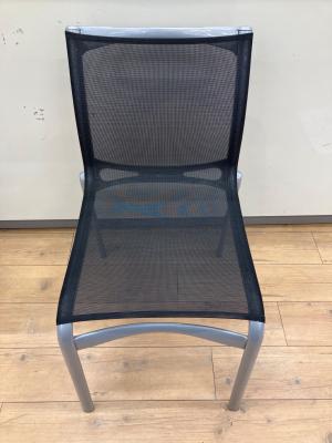 ALIAS (エイリアス) HIGHFRAMEスタッキングチェアー Cassina ixc.取り扱い グレー×ブラック