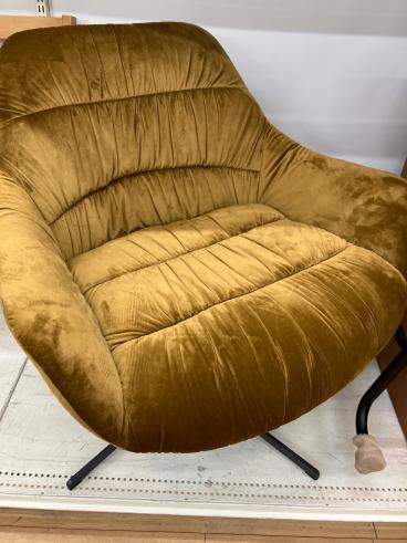 【トレファク松原店】KARE  swivel arm chairのご紹介です！ トレファク松原店】KARE swivel arm chairのご紹介です！