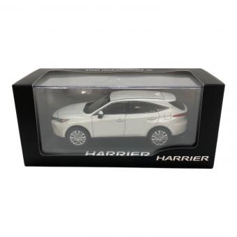 TOYOTA (トヨタ) HARRIER 1/30スケール 模型