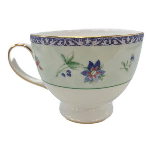 Wedgwood (ウェッジウッド) カップ&ソーサー