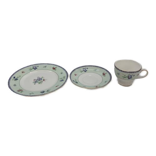 Wedgwood (ウェッジウッド) カップ&ソーサー