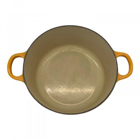 LE CREUSET (ルクルーゼ) 両手鍋 SIZE 22cm オレンジ ココット・ロンド