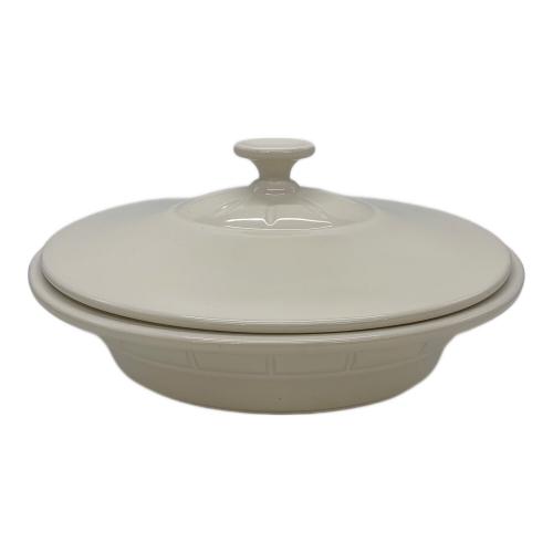 LE CREUSET (ルクルーゼ) オーバル・キャセロール ホワイト