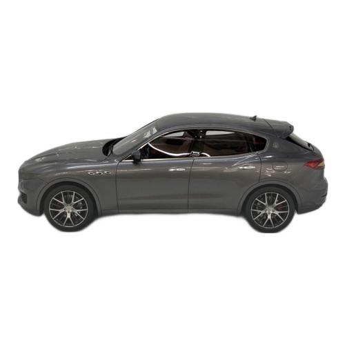 maserati (マセラティ) レヴァンテ モデルカー 1/18スケール