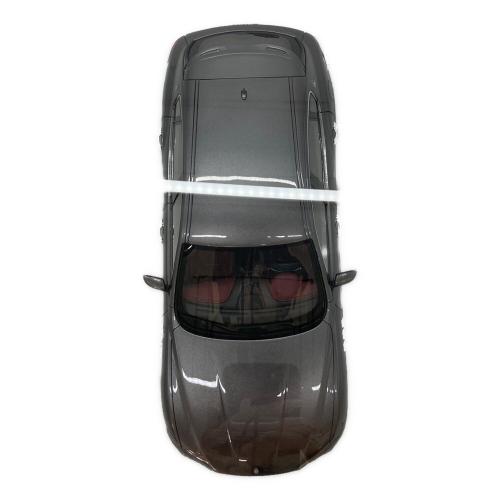 maserati (マセラティ) レヴァンテ モデルカー 1/18スケール