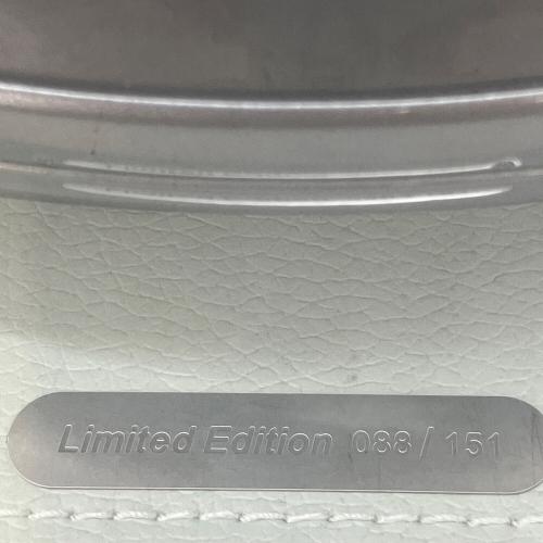maserati (マセラティ) レヴァンテ モデルカー 1/18スケール