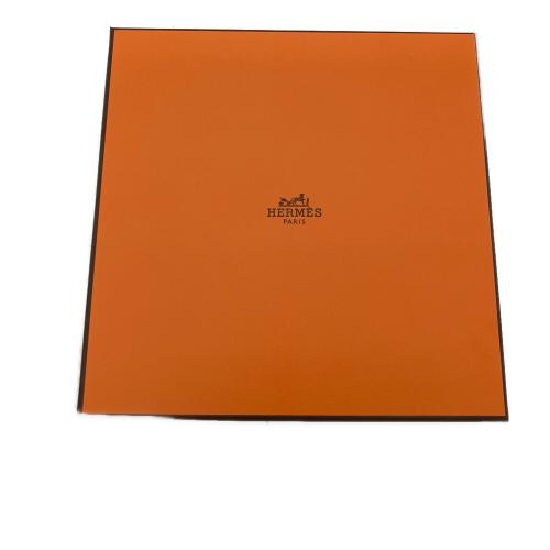 HERMES (エルメス) ハンカチ 箱付き