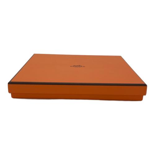 HERMES (エルメス) ハンカチ 箱付き