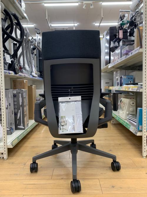 Steelcase (スチールケース) ワークチェアー 135 ブラック Gesture