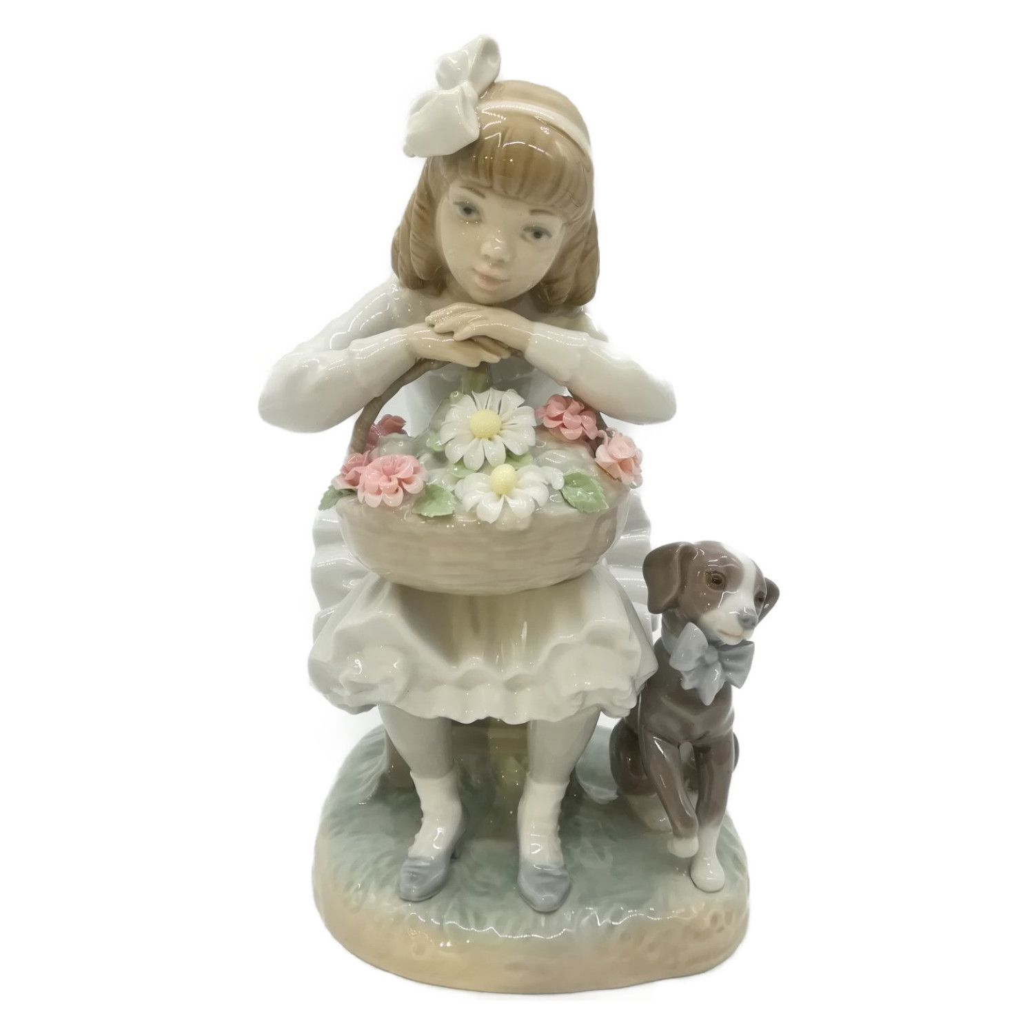 LLADRO (リヤドロ) フィギュリン 1088 花咲く季節に