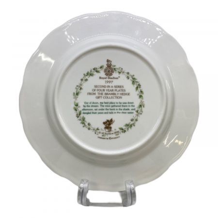 ロイヤルドルトンブランブリーヘッジ /1997プレート ROYAL DOULTON (ロイヤルドルトン) イヤープレート ブランブリーヘッジ