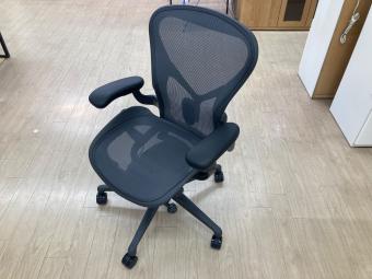 Herman Miller (ハーマンミラー) アーロンチェア ブラック Bサイズ ライトモデル AER1B22PW アーロンチェア リマスタード