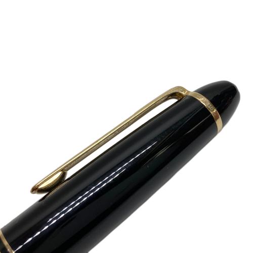 MONTBLANC (モンブラン) 万年筆 ブラック×ゴールド ペン先14K マイスターシュテックフィックス GF1061016