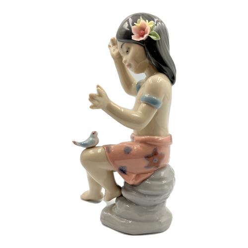 LLADRO (リヤドロ) フィギュリン NINA HAWAIANA｜トレファクONLINE