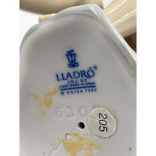LLADRO (リヤドロ) フィギュリン NINA HAWAIANA