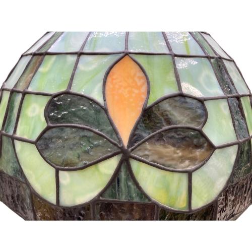 WORLD'S TIFFANY STAINED HOUSE(ワールドティファニーステンドハウス)ティファニーランプ ※インテリアとして 動作保証無し