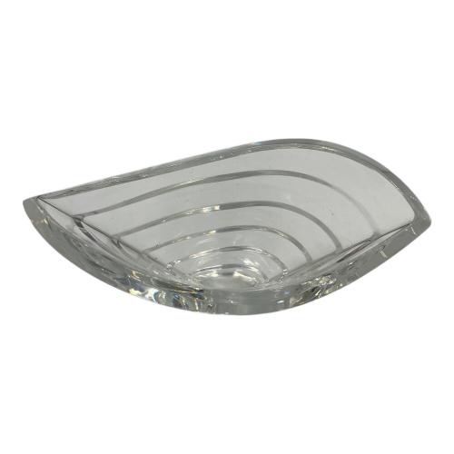 Baccarat (バカラ) フラワーベース ウェーブ