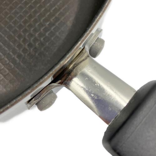 Tupperware (タッパーウェア) フライパン 蓋付 20cm TupperChef