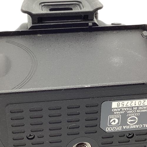 Nikon (ニコン) デジタル一眼レフカメラ D5200