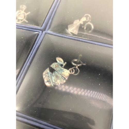 HELLO KITTY (ハローキティ) ハローキティグッズ 28個 シルバーアクセサリセット ディアゴスティーニ