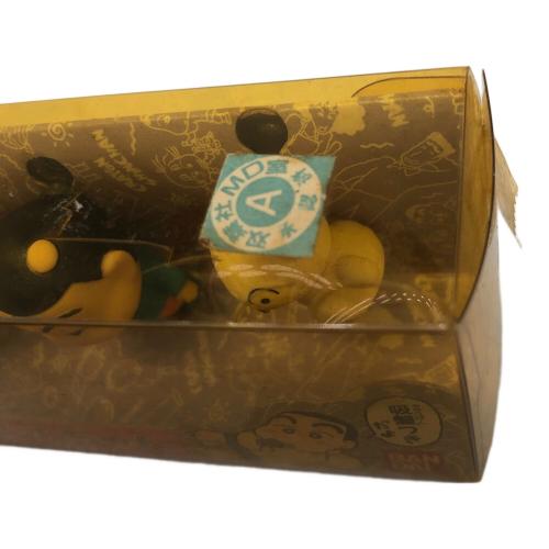 クレヨンしんちゃんグッズ ぺたぺたしんちゃん　BANDAI (バンダイ)