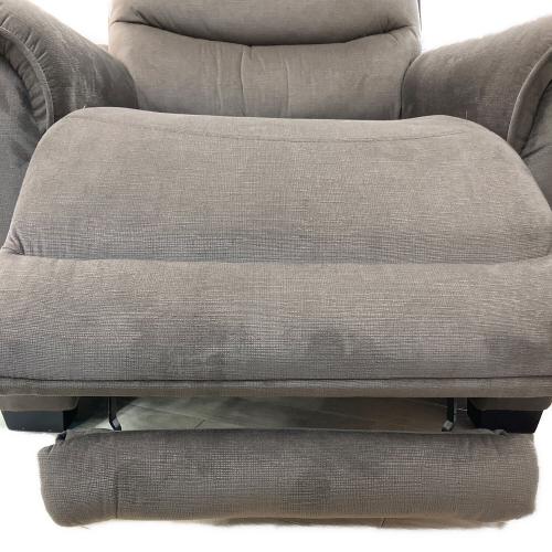 ニトリ 電動リクライニングソファー ベージュ Nビリーバ