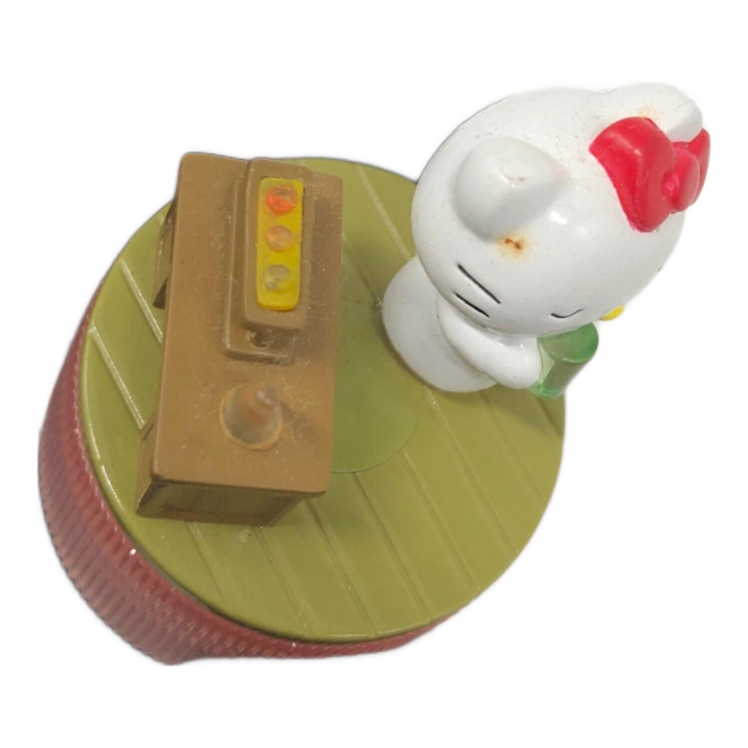 HELLO KITTY (ハローキティ) サンリオグッズ ペットボトルキャップ12個