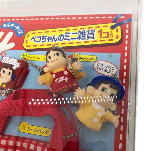 ペコちゃん (ペコチャン) レトロホビー ※保管ヨゴレ有 ペコちゃんのミニ雑貨展示用キット