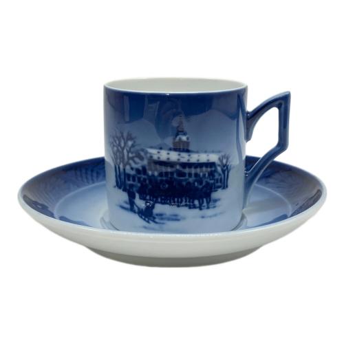 ROYAL COPENHAGEN (ロイヤル・コペンハーゲン) イヤーカップ＆ソーサー クリスマスカップ1992
