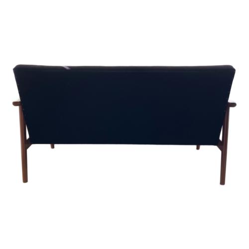 カリモク60 (カリモクロクマル) Kチェア 366 スタンダードブラック