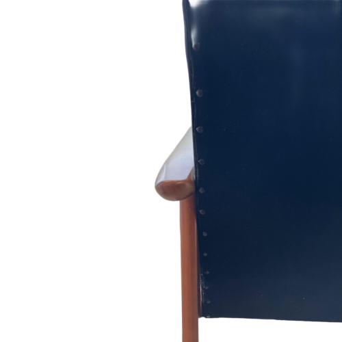 カリモク60 (カリモクロクマル) Ｋチェア 366 スタンダードブラック SHIOGAMA APARTMENT STYLE限定