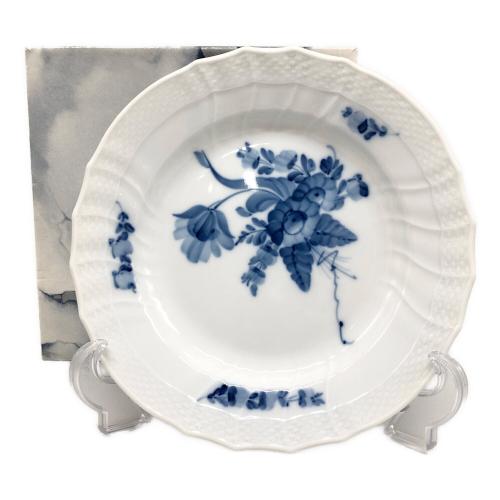 ROYAL COPENHAGEN (ロイヤル・コペンハーゲン) プレート ブルーフラワー・カーブ
