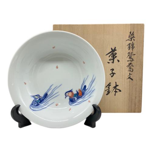 辻常陸（ツジヒタチ） 染錦鴛鴦文菓子鉢