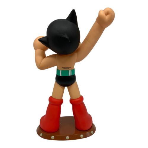 鉄腕アトム  2003年SEGAハイグレードフィギュア