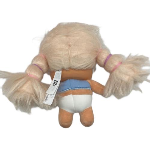 POP MART (ポップマート) CRYBABY Vacation Mode On キャラクターグッズ CHILLING ON THE BEACH