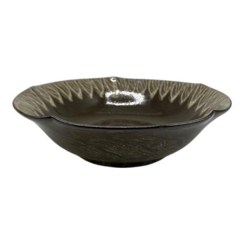 臥牛窯(ガギュウガマ） 菓子鉢 十三代横石臥牛（ヨコイシガギュウ）