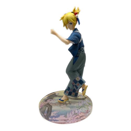 鏡音レン ～花色衣～ 1/8 完成品フィギュア