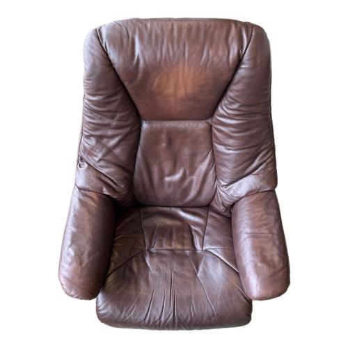 Ekornes (エコーネス) リクライニングチェアー オットマン付 ブラウン