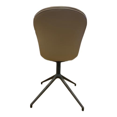 BoConcept (ボーコンセプト) チェア 148 ブラウン Adelaide