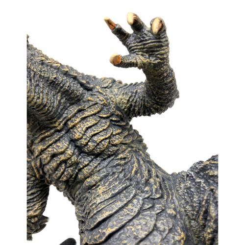 プレックス FAVORITE PRODUCTS LINE 呉爾羅(2023) 完成品フィギュア ジオラマフィギュア 少年リック、ゴジラ・ストア限定