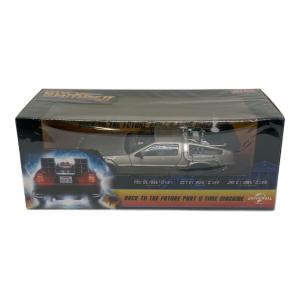 サンスター バック・トゥ・ザ・フューチャー PartII デロリアン マークII モデルカー 1/18 ダイキャストモデルカー
