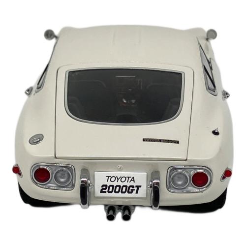 AUTOart (オートアート) トヨタ 2000GT 1967年式 モデルカー 1/18