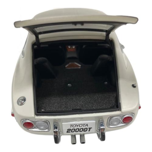 AUTOart (オートアート) トヨタ 2000GT 1967年式 モデルカー 1/18
